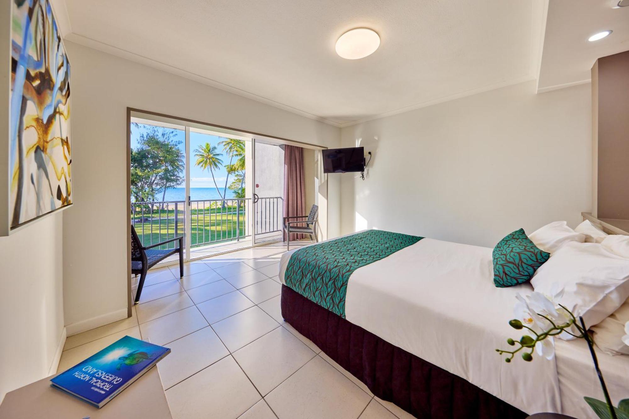 Castaways Resort & Spa On Mission Beach Extérieur photo