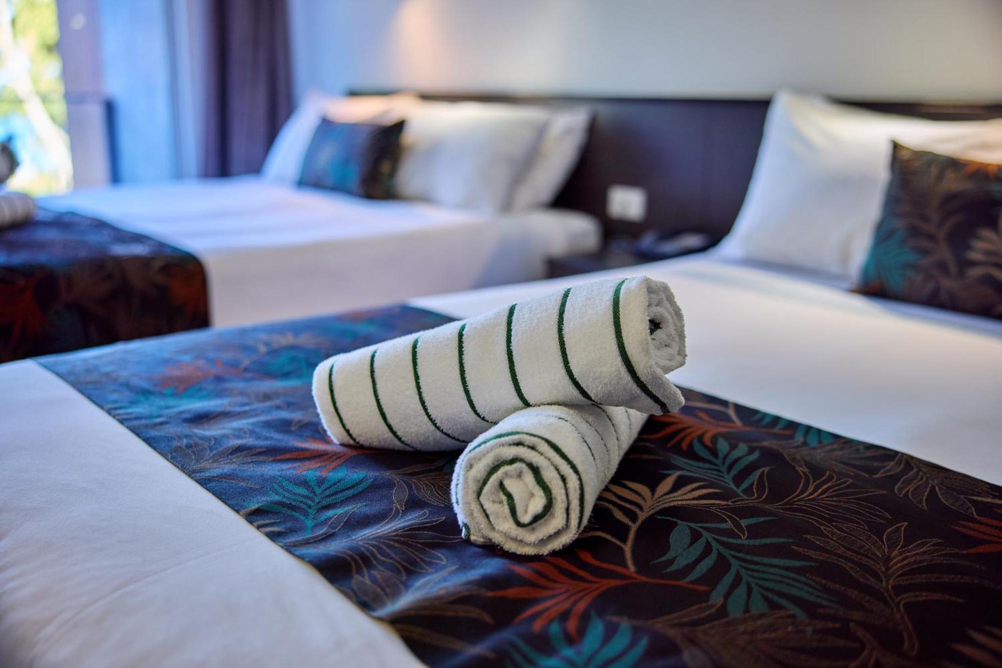 Castaways Resort & Spa On Mission Beach Extérieur photo
