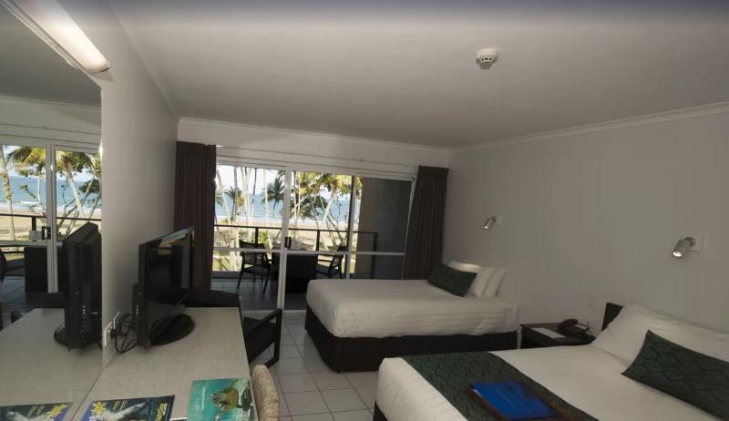 Castaways Resort & Spa On Mission Beach Extérieur photo